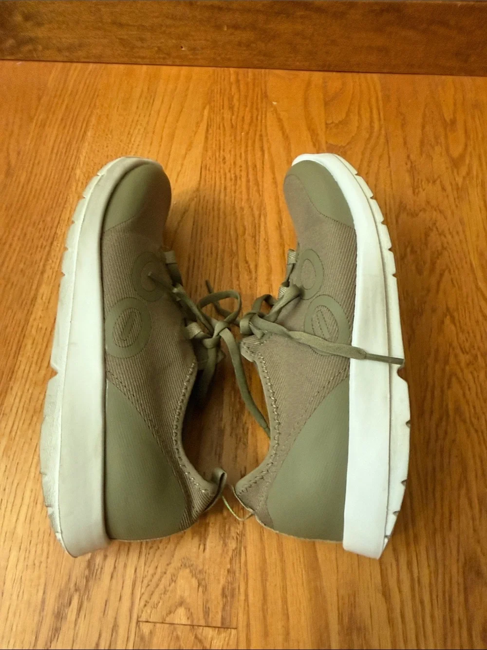 OOFOS Oomg Sport LS Sneaker Recovery Comfort Walking Shoes Women’s 9 Green